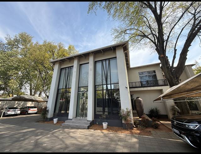 550M² OFFICE TO LET IN ROSEBANK